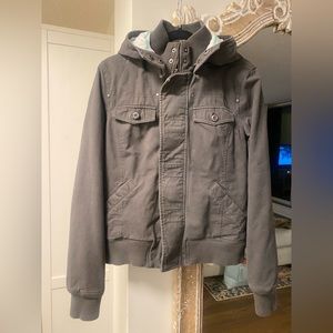 TNA winter jacket. Size large. EUC.